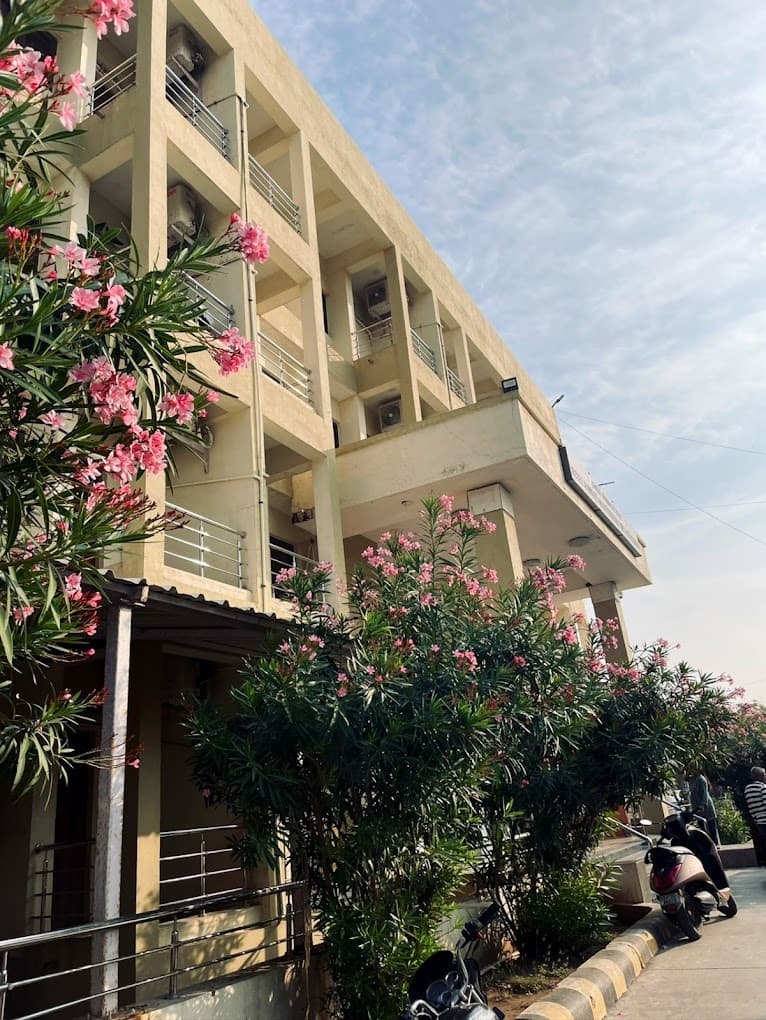 About Maheshwari Bhavan